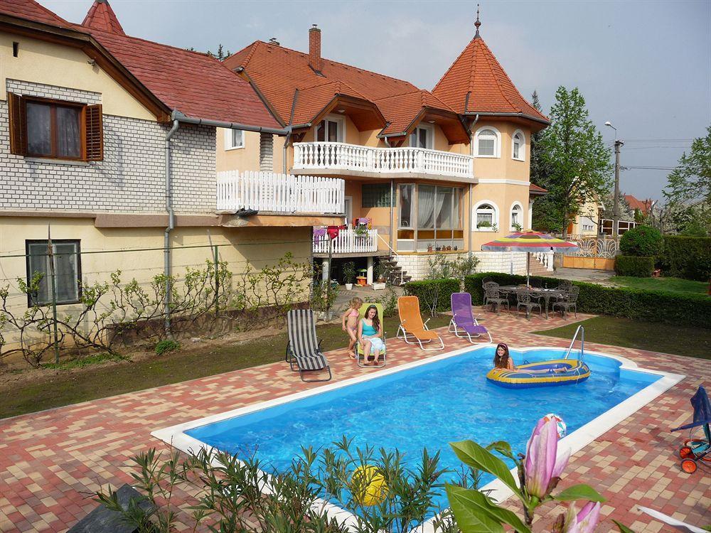 Joker Villa Apartmanhaus Hévíz Exteriör bild