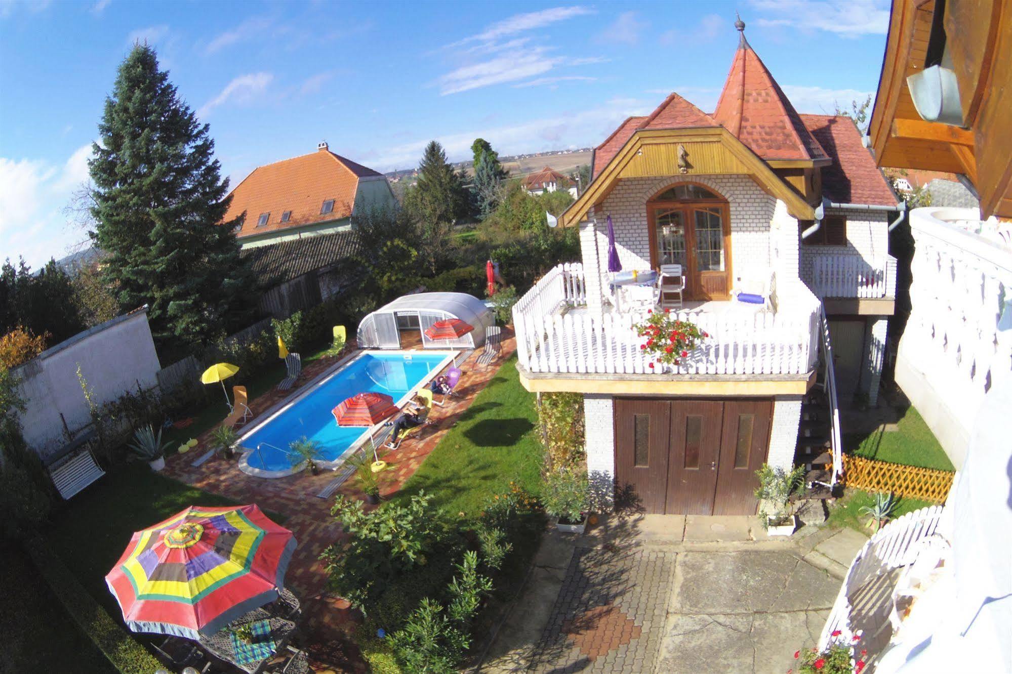 Joker Villa Apartmanhaus Hévíz Exteriör bild